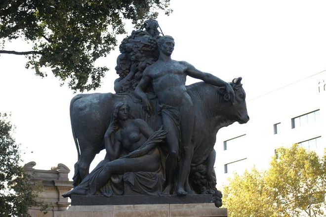 Girona. Plaza Catalunya. Barcelona obra de  Antonio Parera