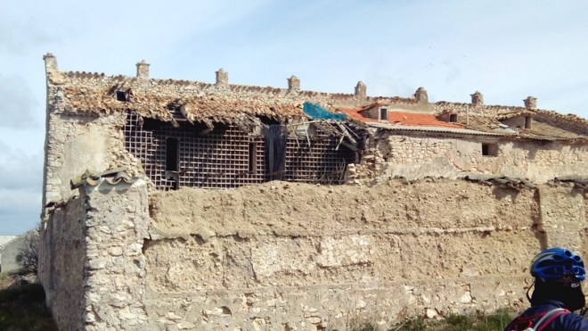 Restos del antiguo convento de Villacentenos hoy convertido en palomar