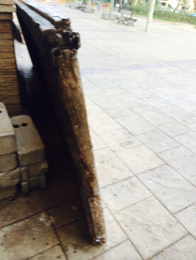 Obras de consolidación de la puerta parroquial de la umbría en Herencia