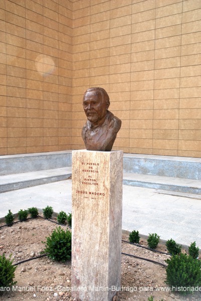 Escultura de Lopez-Arza a Jesus Madero en Herencia